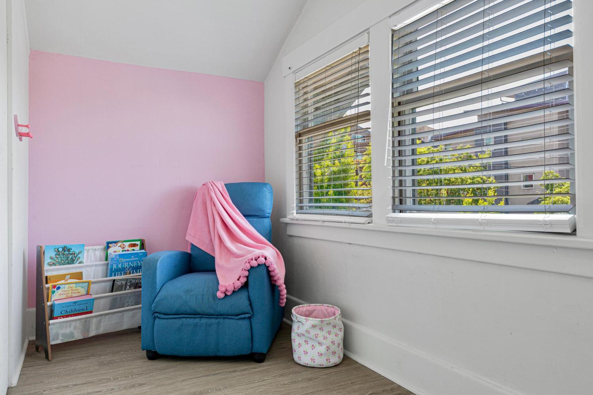 Vintage 3 Bedroom Home In Prime Eastlake Seattle With Private Parking Экстерьер фото
